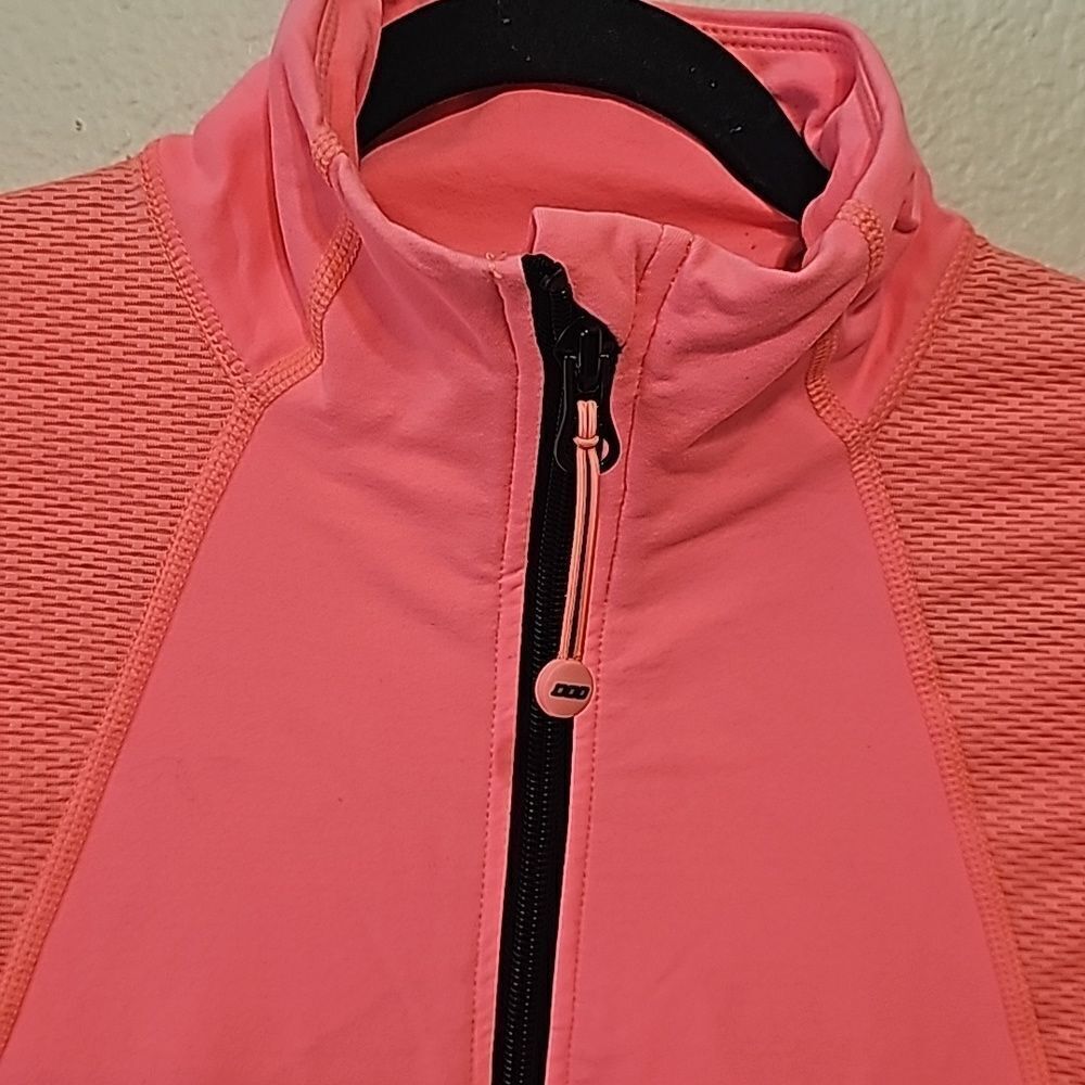 Lorna Jane jacket medium - Picture 2 of 11